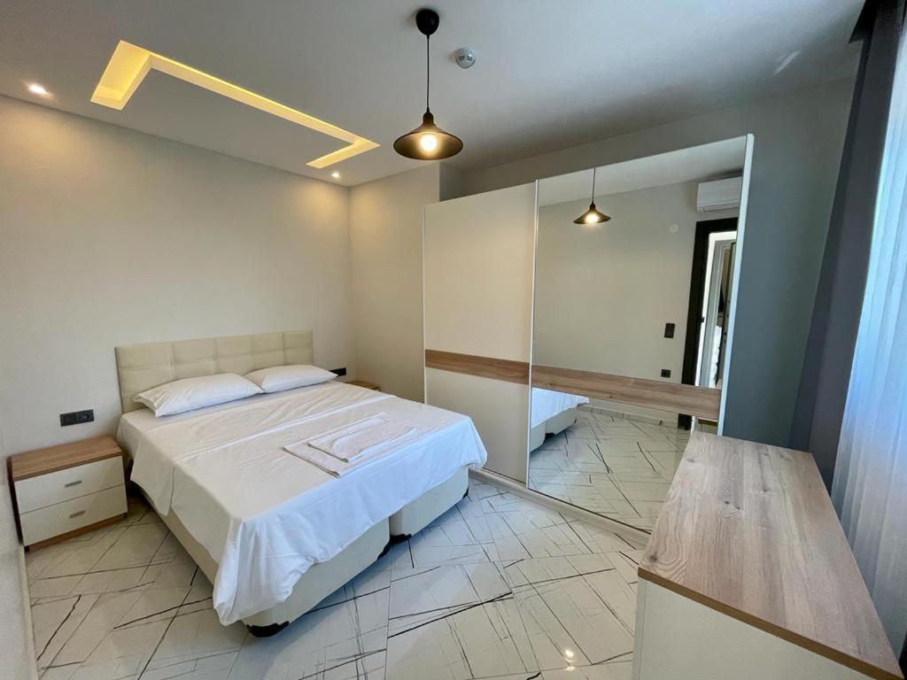Lotus Apart Apartment Kuşadası Exterior photo