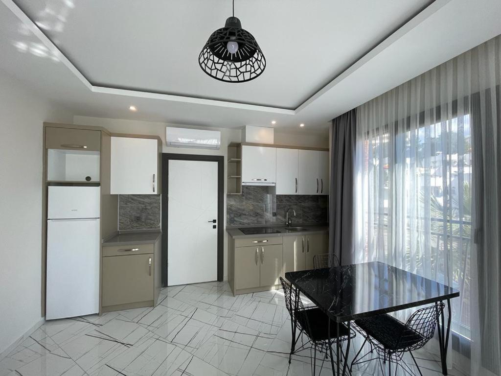 Lotus Apart Apartment Kuşadası Exterior photo